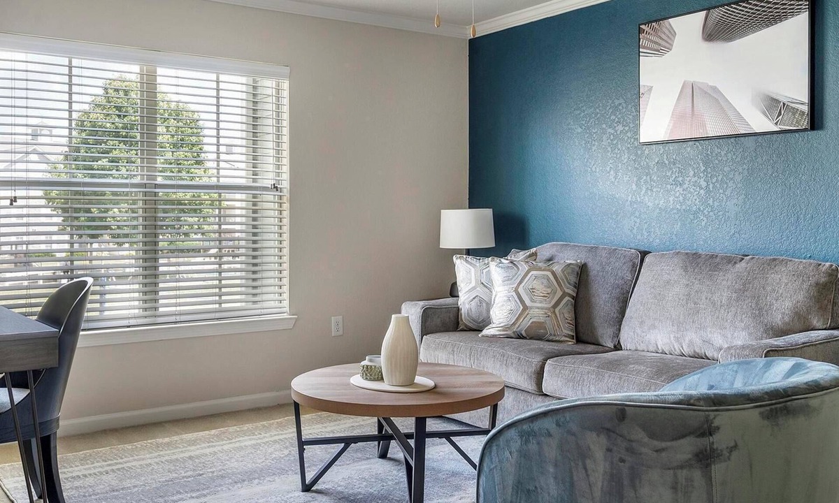 Murfreesboro Apartment | Landing | Modern 1BD, Gym, Courtyard