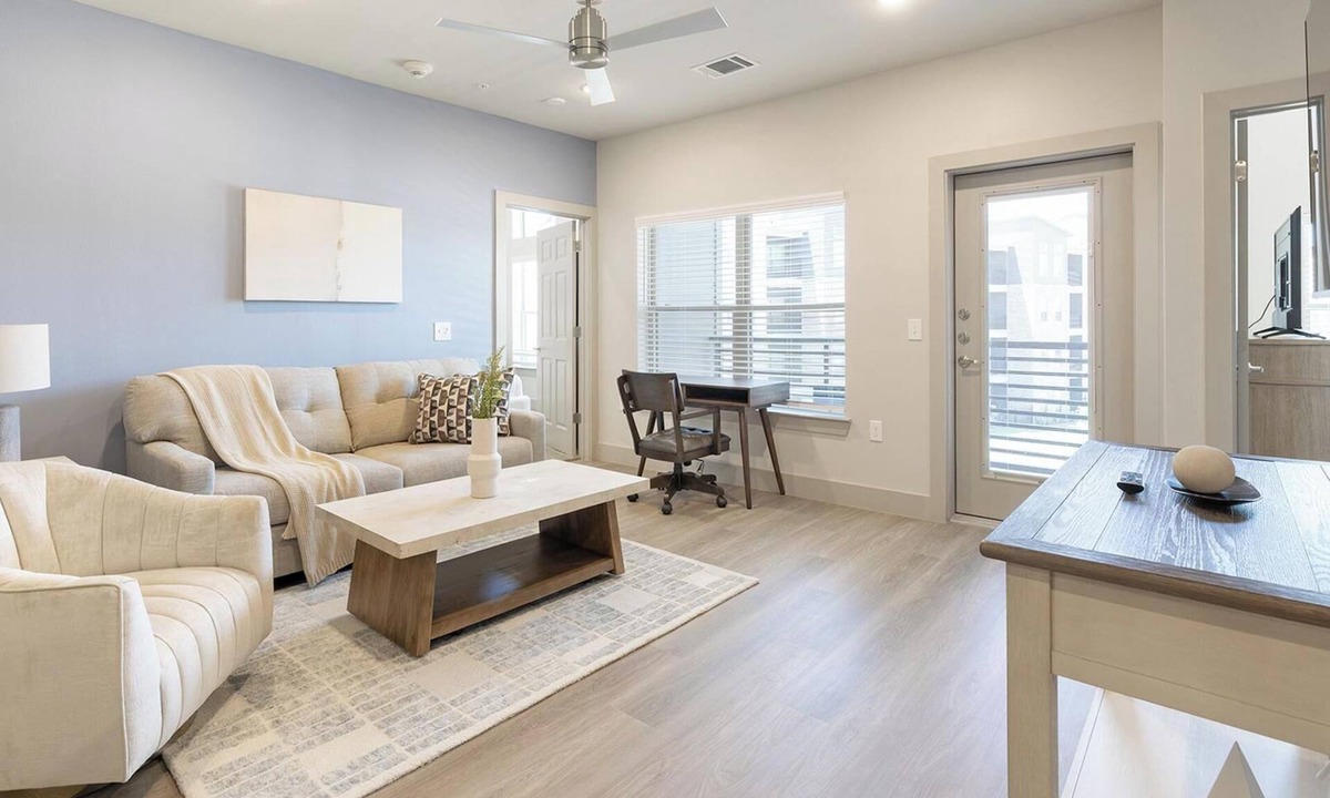Midlothian Apartment | Landing | Modern 2BD, Clubhouse, Game Room
