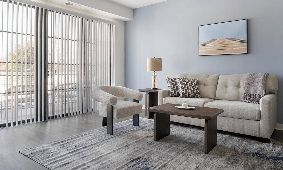 Schaumburg Apartment | Landing | Modern 2BD, Gym, Yoga Studio