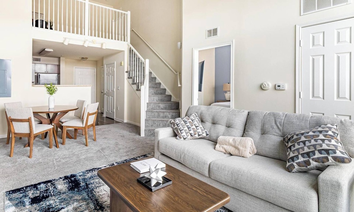 West New Haven Apartment | Landing | Modern 2BD, Gym