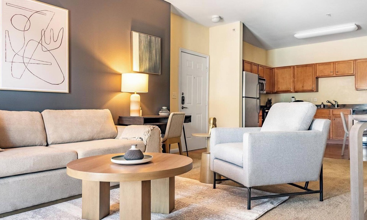 Sweetbriar Apartment | Landing | Modern 2BD, Pool, Courtyard
