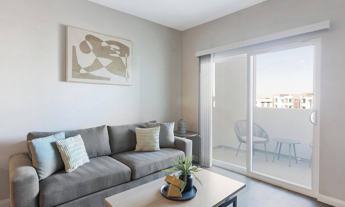 Townsite Apartment | Landing | Modern 2BD, Rooftop Lounge, Pool