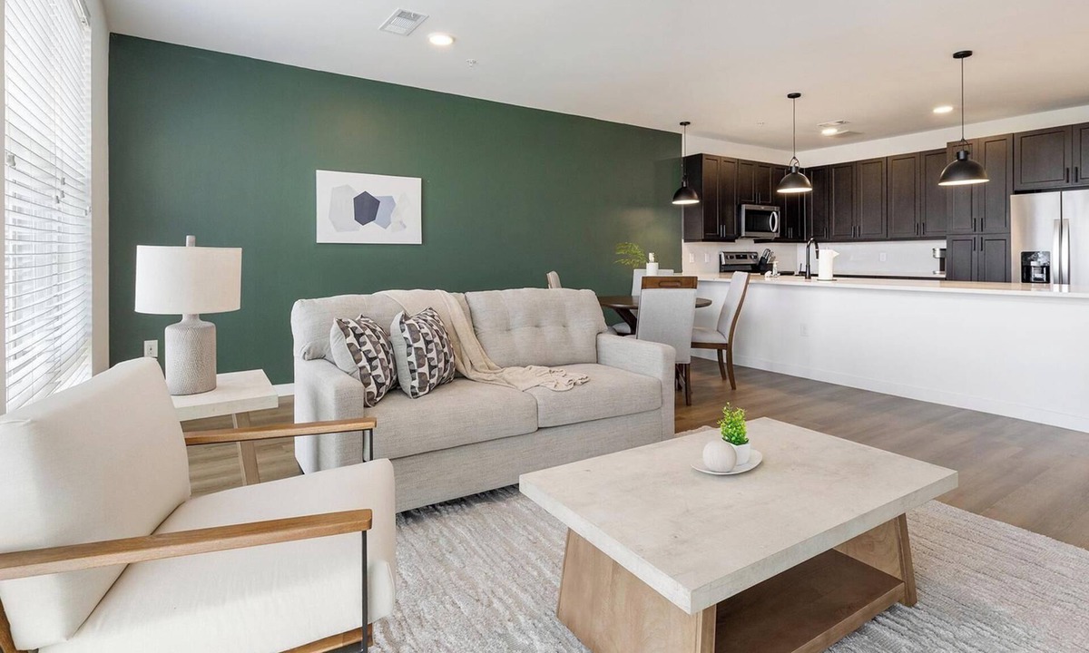 Deep Ellum Apartment | Landing | Modern 2BD, Rooftop Lounge, Pool