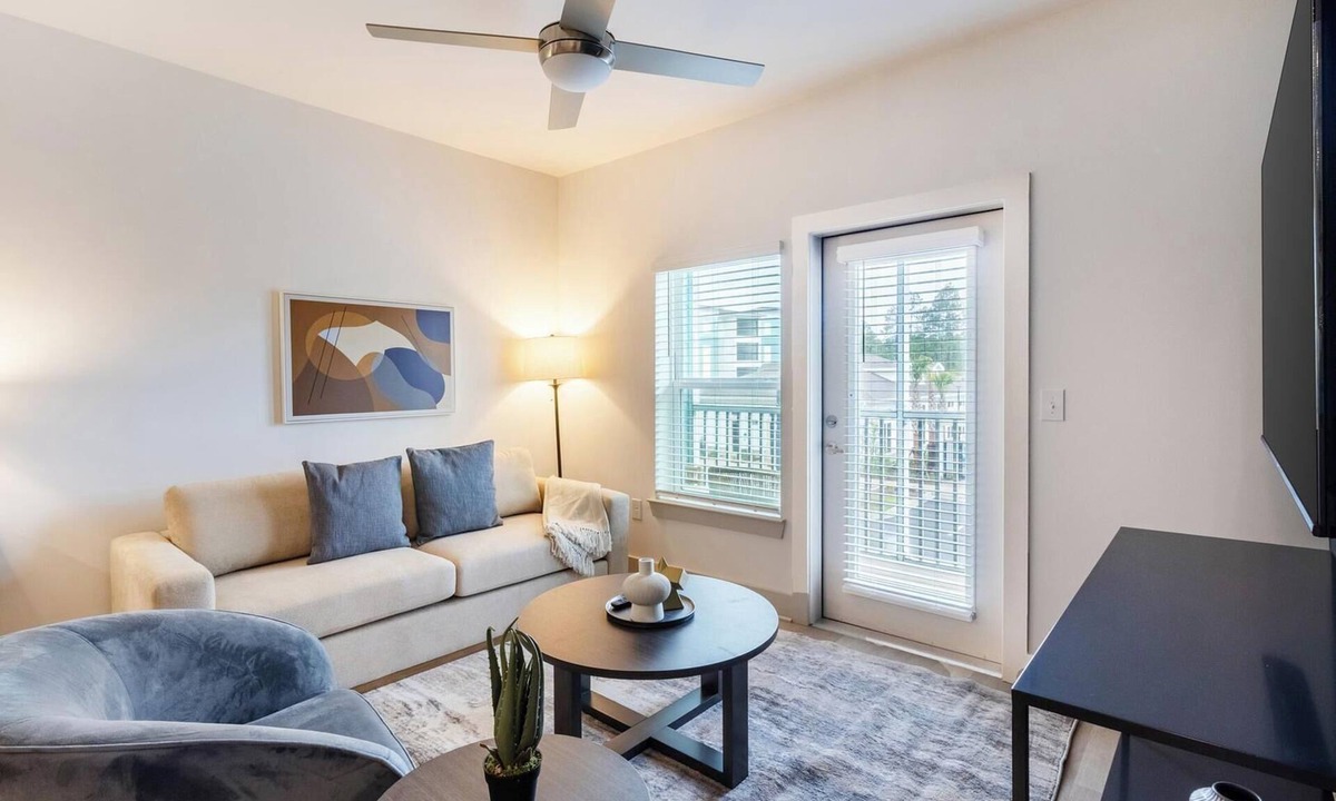 Santa Rosa Beach Apartment | Landing | Spectacular 1BD, Gym, Pool