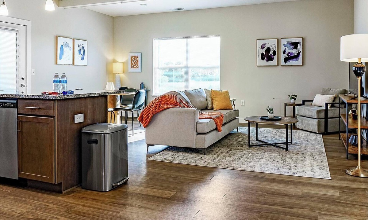 Cartersburg Apartment | Landing | Spectacular 2BD, Courtyard, Clubhouse
