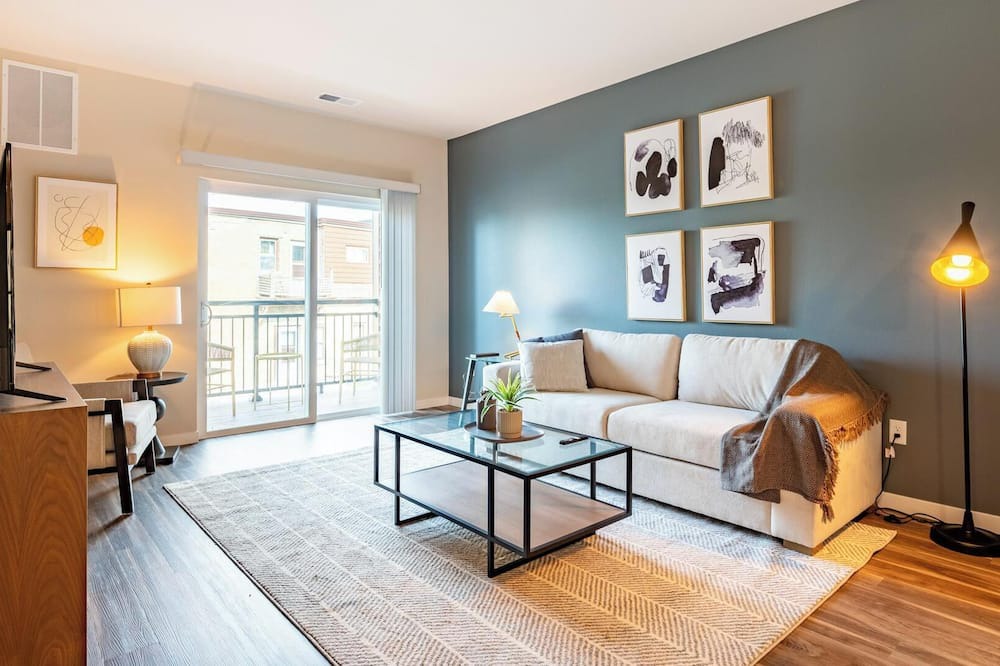 Coronado Apartment | Landing | Spectacular 1BD, Pool, Clubhouse