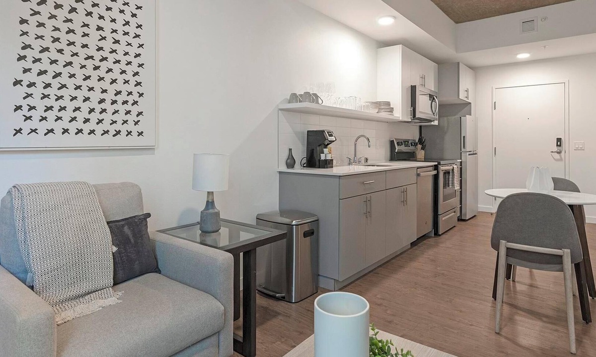 Mann Apartment | Landing | Spectacular 1BD, Courtyard