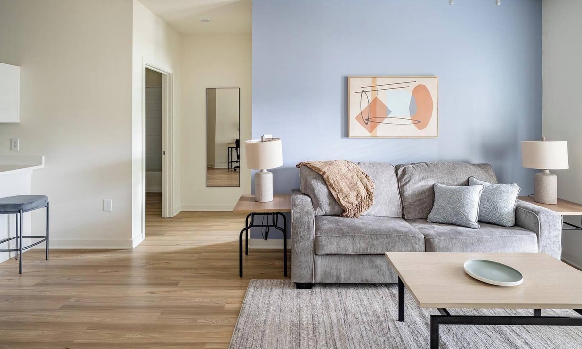 Bellview Apartment | Landing | Spectacular 2BD, Pool, Gym