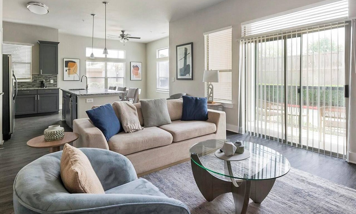 Nassau Bay Apartment | Landing | Spectacular 2BD, Clubhouse, Yoga Studio
