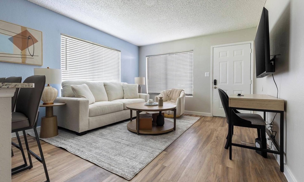 Maryvale Apartment | Landing | Stunning 1BD in Maryvale Village