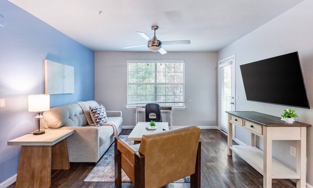 Tallahassee Apartment | Landing | Stunning 2BD, Game Room, Clubhouse