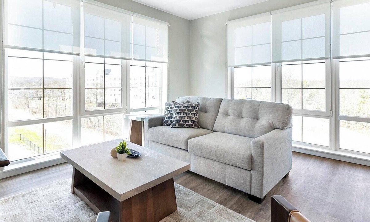 New Haven Apartment | Landing | Stunning 2BD, Pool, Gym
