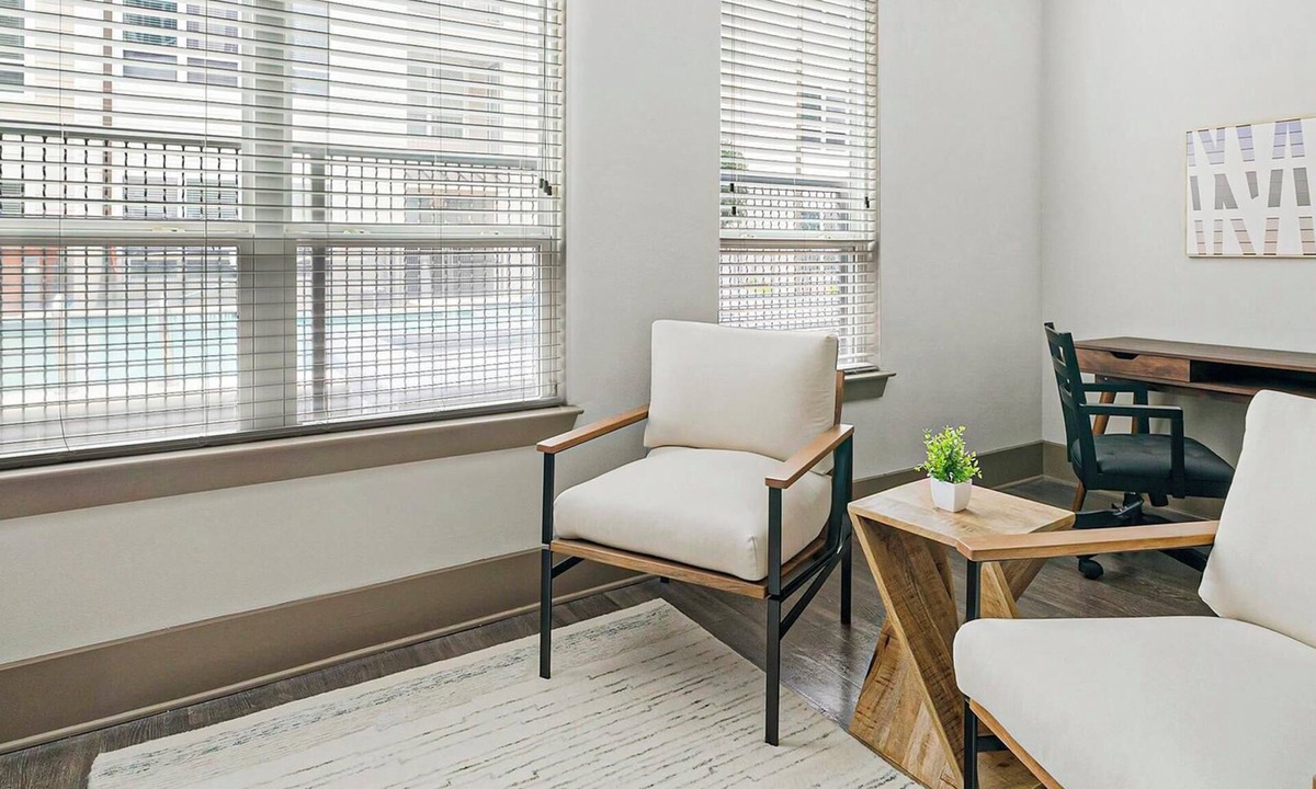 Washington Ave./ Memorial Park Apartment | Landing | Stunning Studio, Clubhouse, Gym