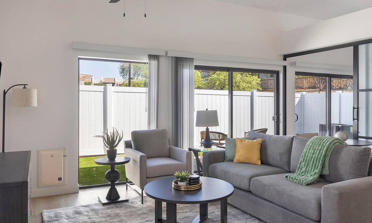 North Mountain Apartment | Landing | Stylish 1BD, Game Room, Clubhouse