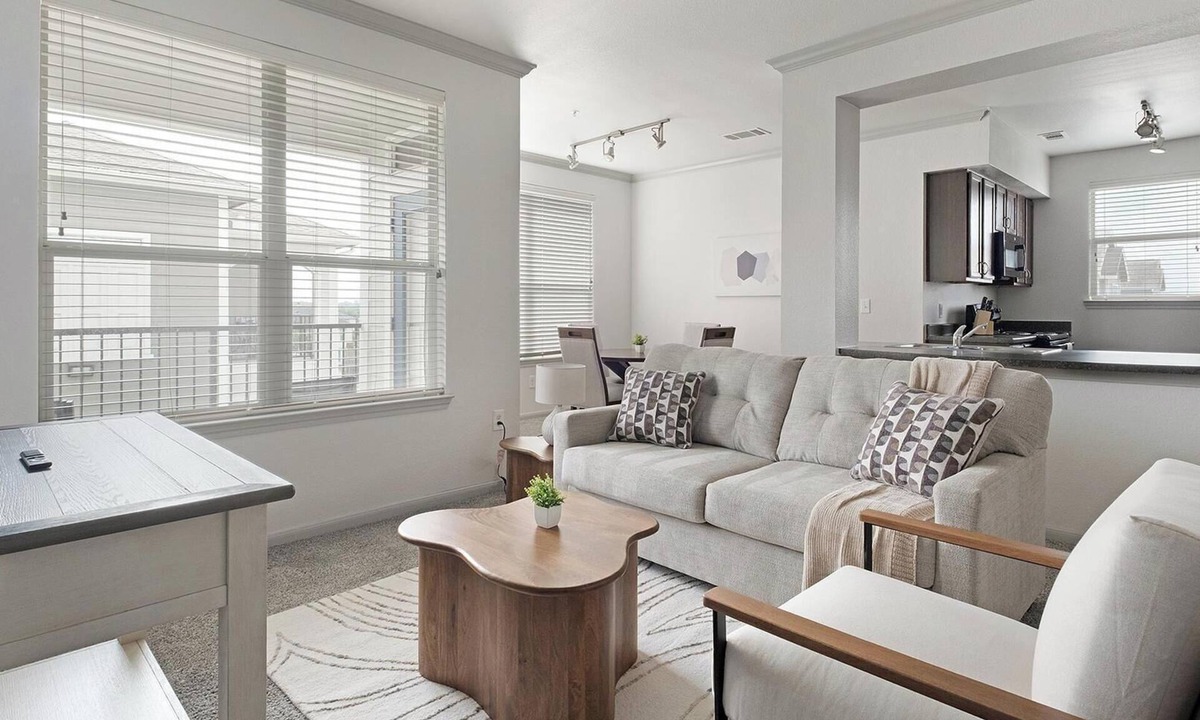 Northeast Houston Apartment | Landing | Stylish 2BD, Game Room, Clubhouse