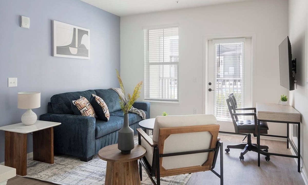 Ono Island Apartment | Landing | Stylish 2BD, Gym, Yoga Studio