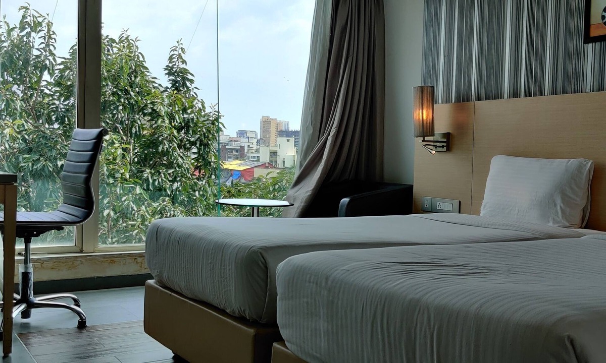 Malad West Hotel | Landmark Residency