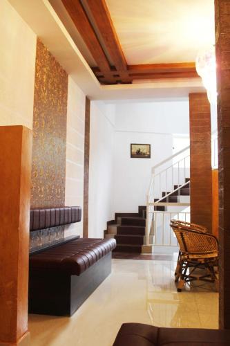 Munnar Bed & Breakfast | Landy Queen
