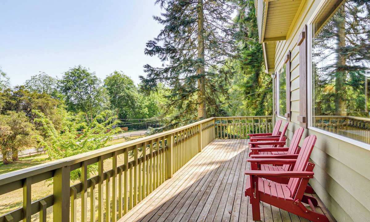 Langley Cabin | Langley Forest Cabin w/Grill < 2 Mi to Downtown!