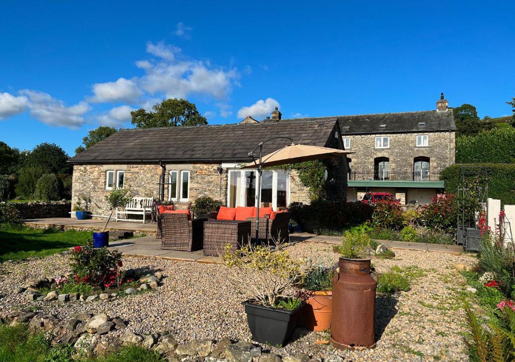 Casterton House | Langthwaite Cottage