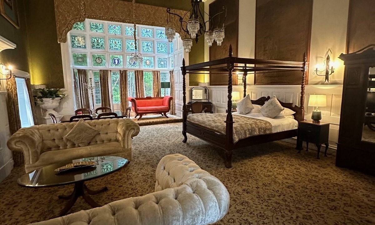 Boscombe Hotel | Langtry Manor Hotel