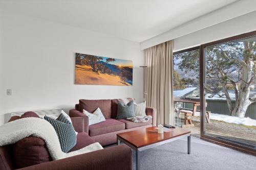 Thredbo Apartment | Lantern 02 Patio