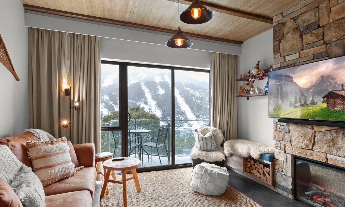 Thredbo Apartment | Lantern 20 Deluxe a beautifully designed Ski Cabin