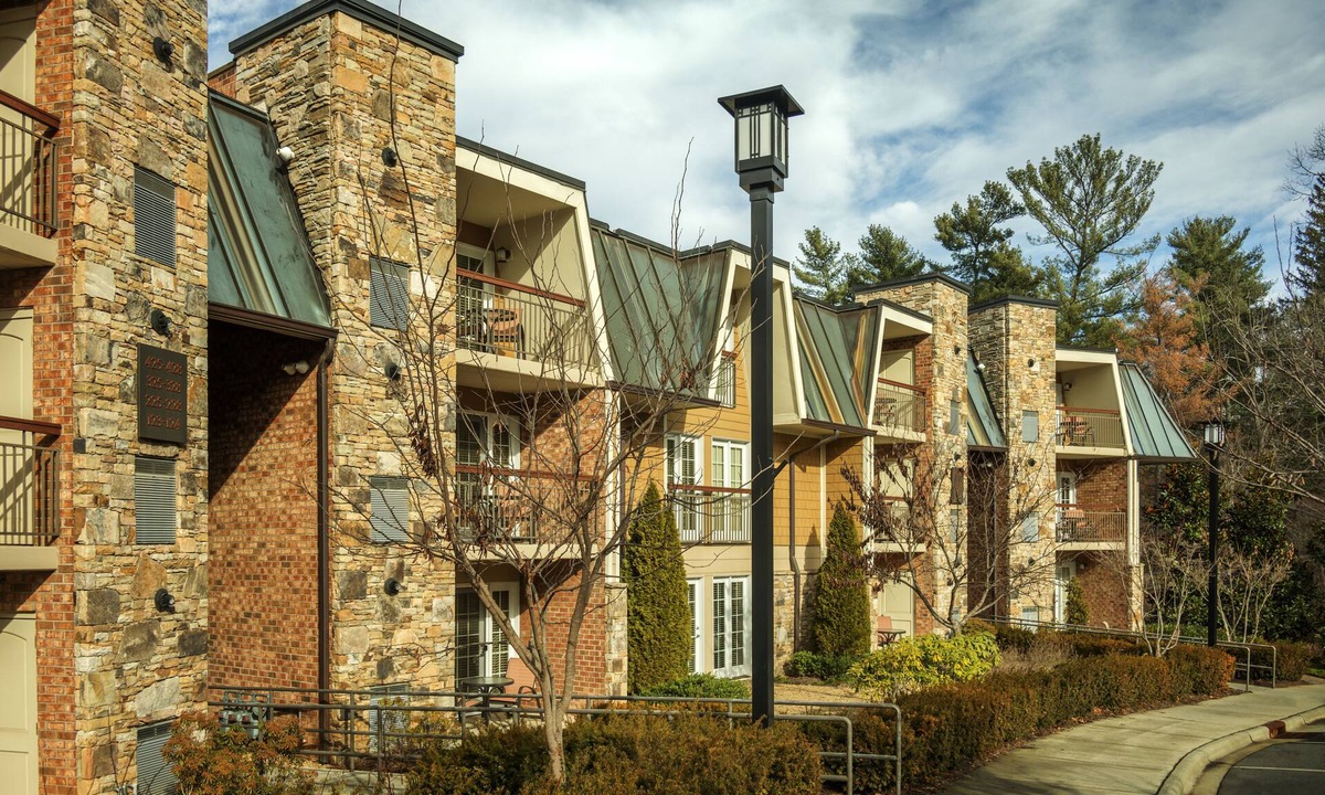 Kenilworth Hotel | Lantern Lodge