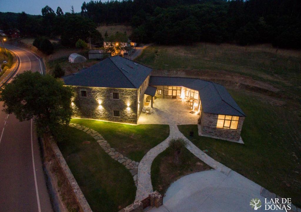 Meira House | Lar de Donas