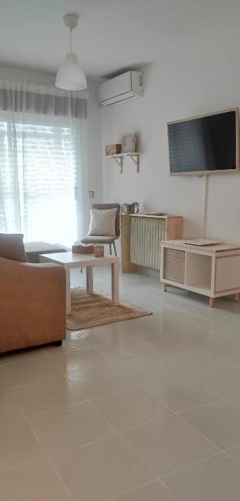La Adrada Apartment | Larga 43/1