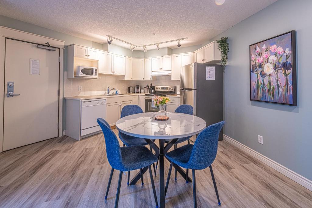Canmore Apartment | Large 1 Bedroom Suite (4person)