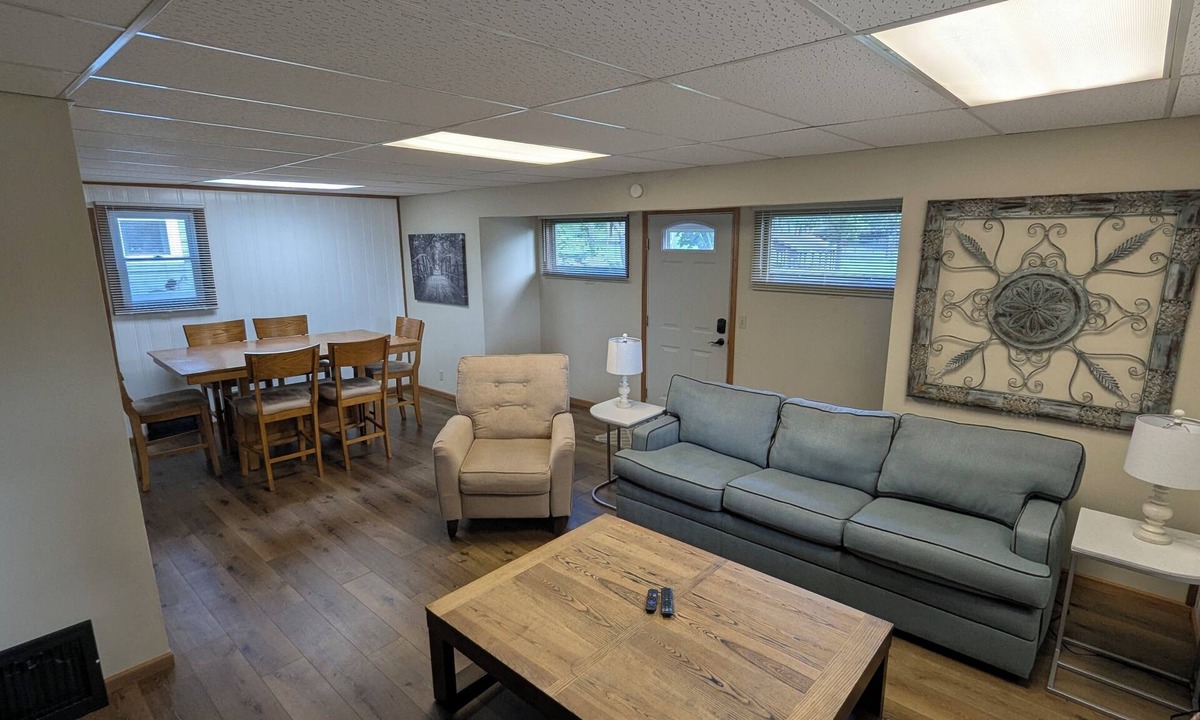 West Baraboo House | Large 2-bedroom lower unit with fast WI-FI & in unit washer/dryer