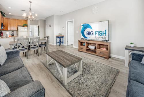 Red Hill House | Large 3BR Private Condo Pool Tennis Great Location