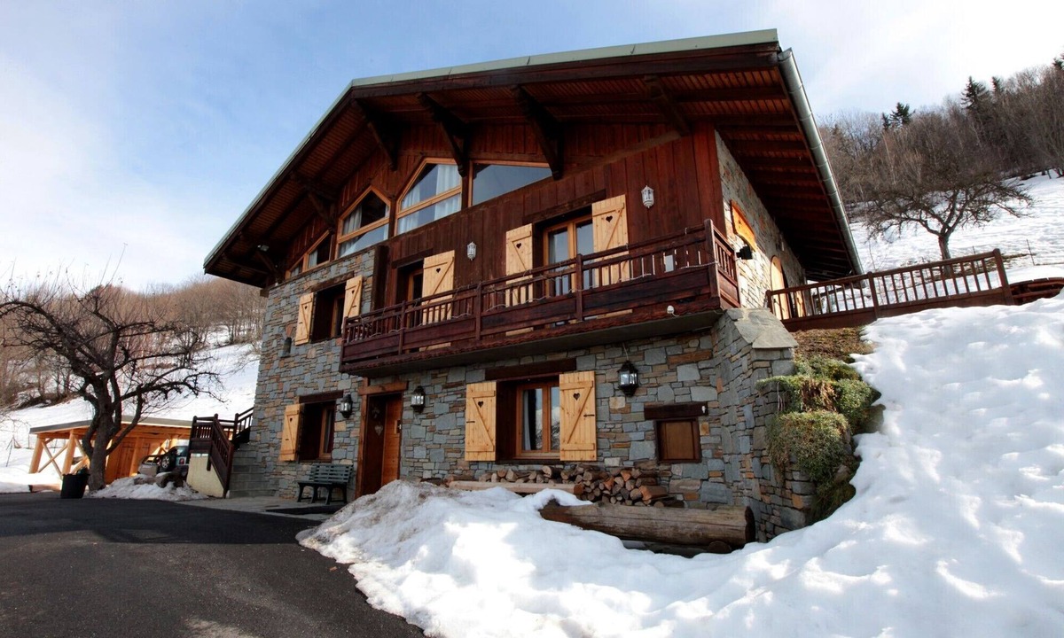 Bellentre Ski Chalet | Large 4* chalet with terrace and breathtaking view 5 min from the Paradiski area