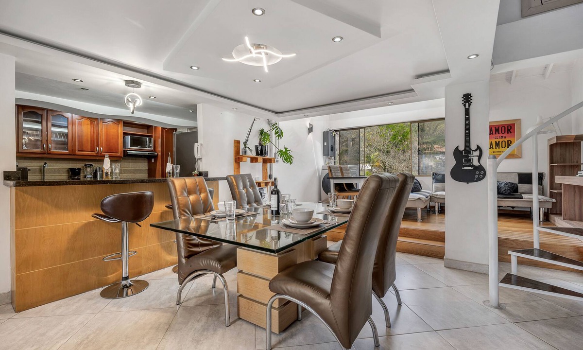 Castropol Apartment | Large 5br 4ba Apt! Great location! Near Provenza and Lleras! A/C, Washer/Dryer!