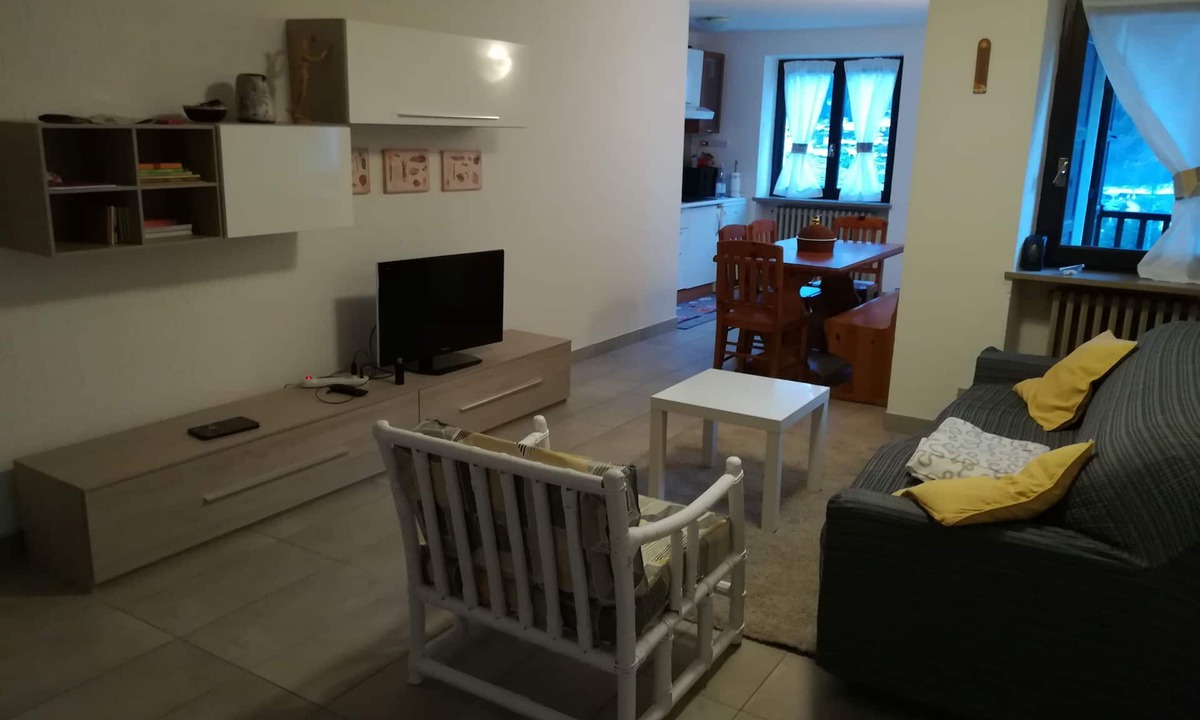 Morgex Apartment | Large and bright three-room apartment