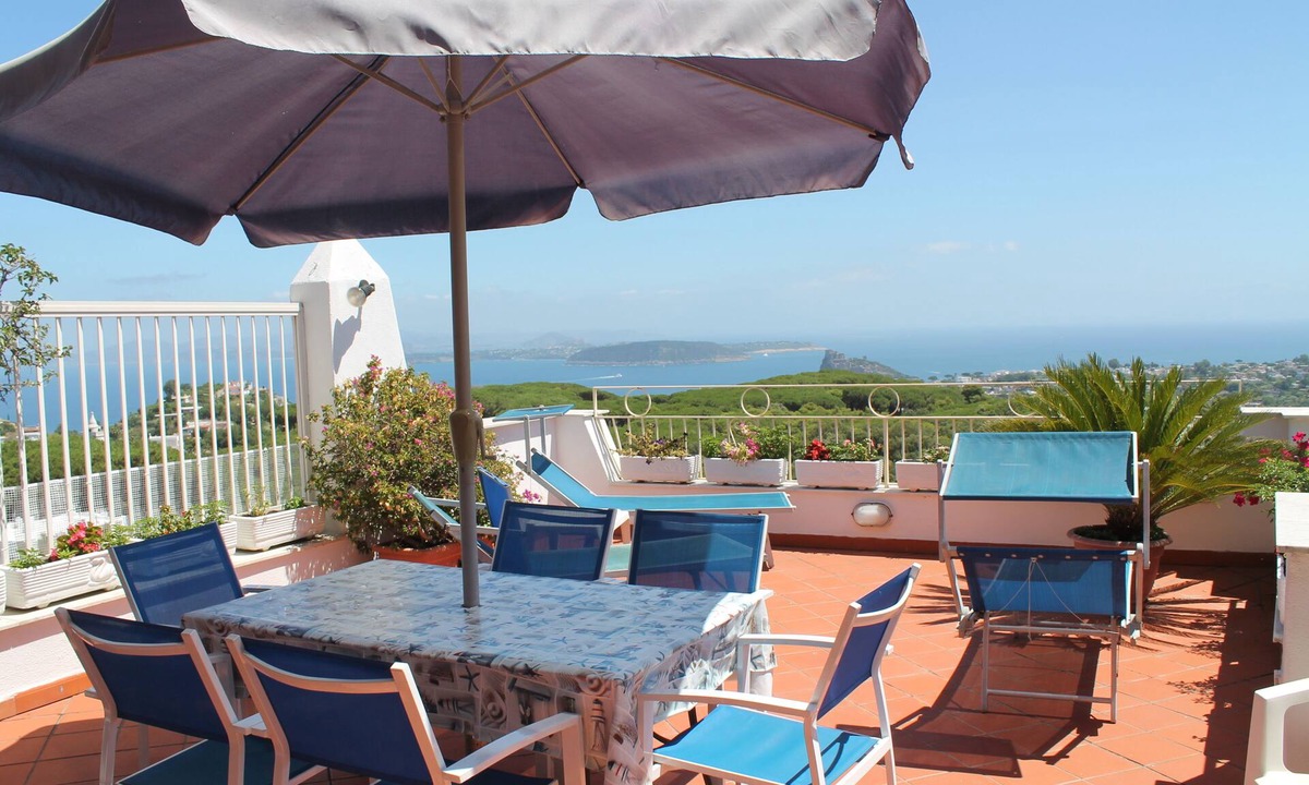 Fiaiano Apartment | Large apartment sleeping 9 can accommodate 2 families