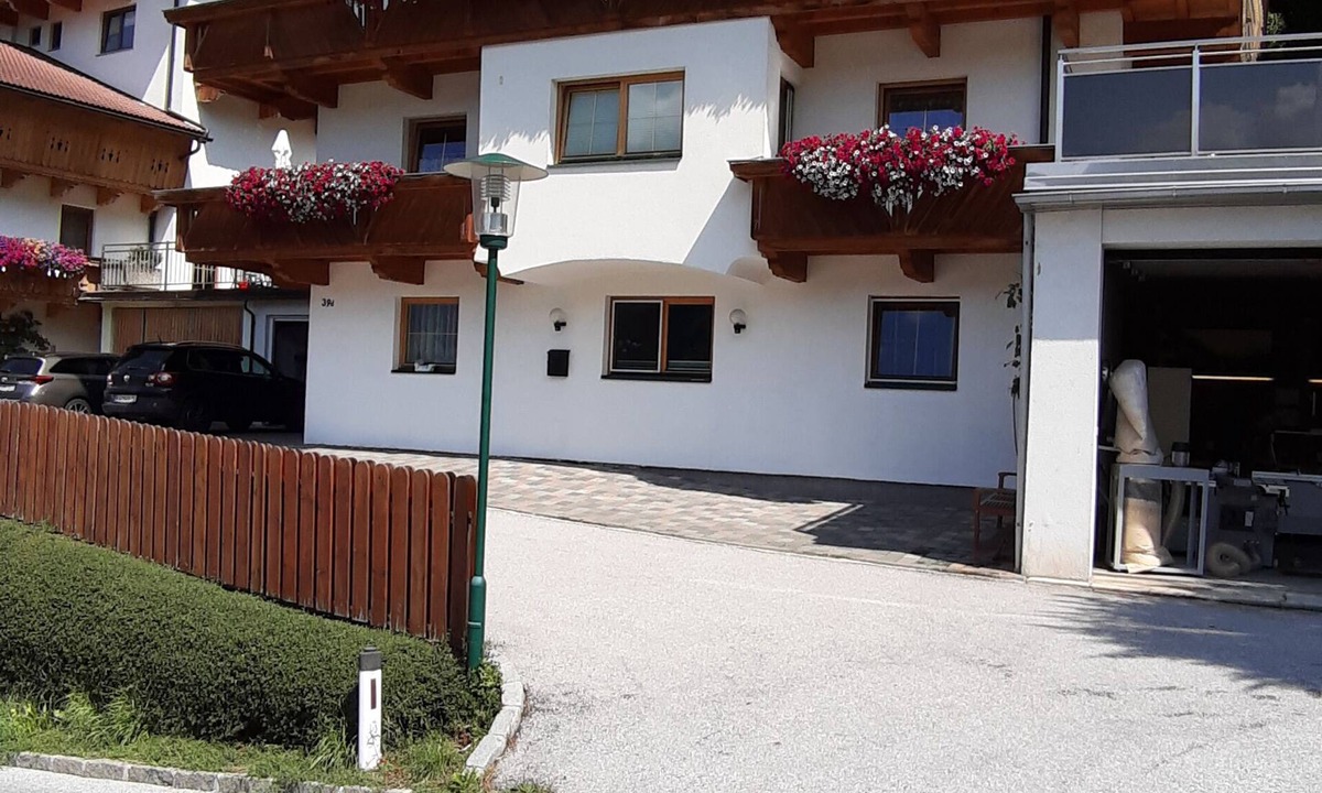 Gerlosbergeben Apartment | Large apartment with mountain views and a lot of sun, 10 minutes to the lift
