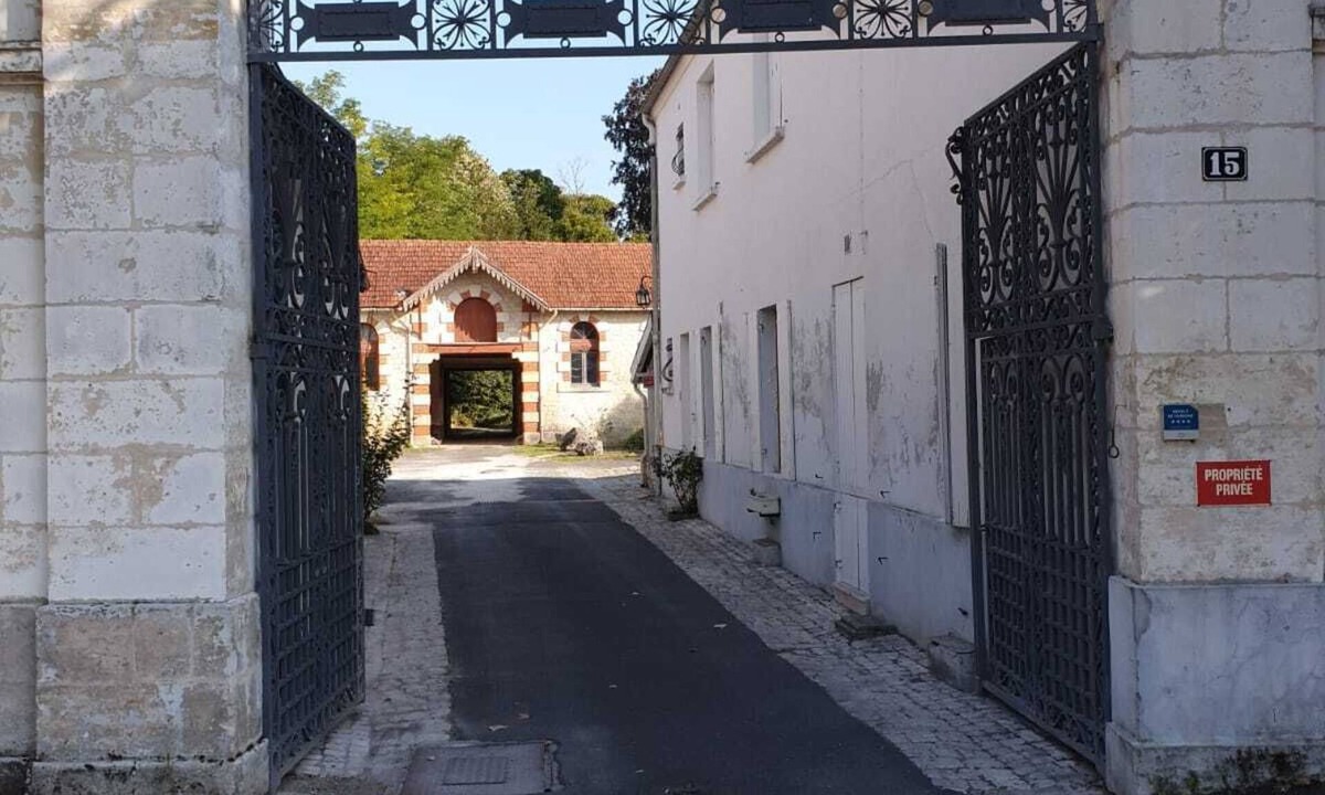 Jonzac House | Large atypical charming house entirely renovated.