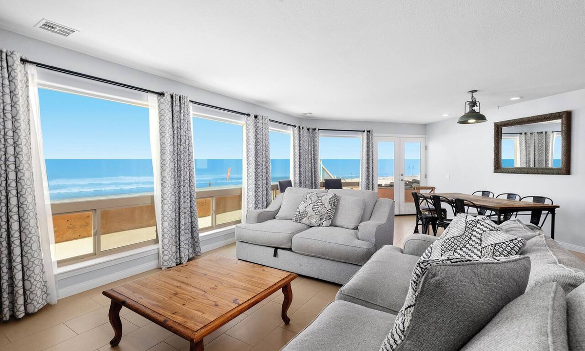 Imperial Beach Apartment | Large Beachfront 3 Bedroom Condo