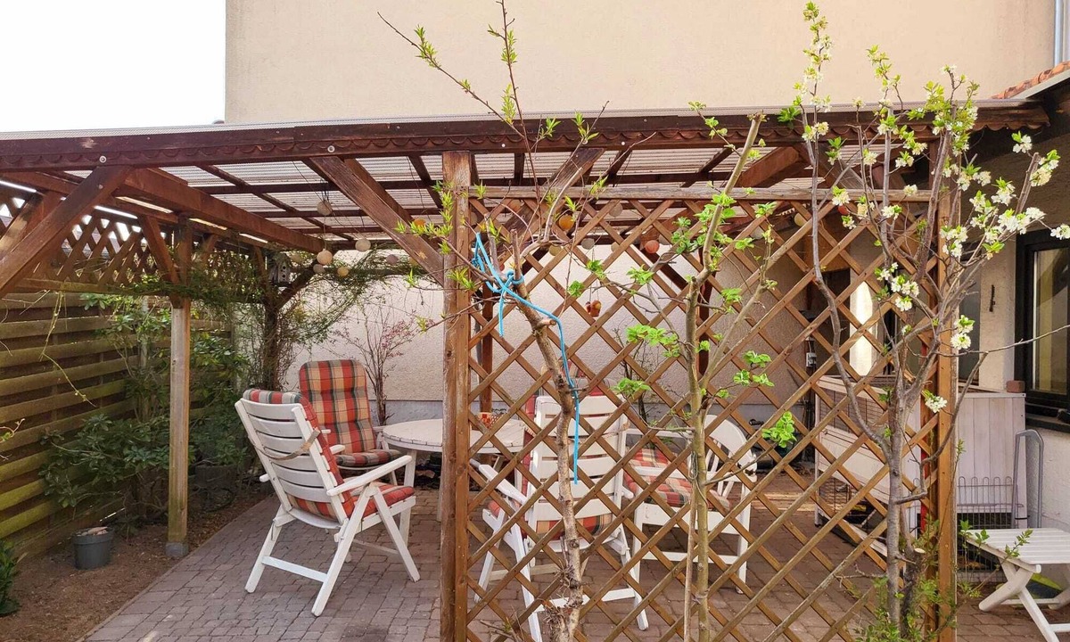 St. Leon Apartment | Large bright vacation apartment only for private guests no fitters