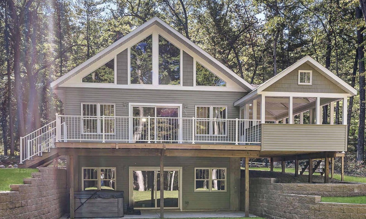Kendall House | Large Cabin w. Hiking Trail & Private Lake Access