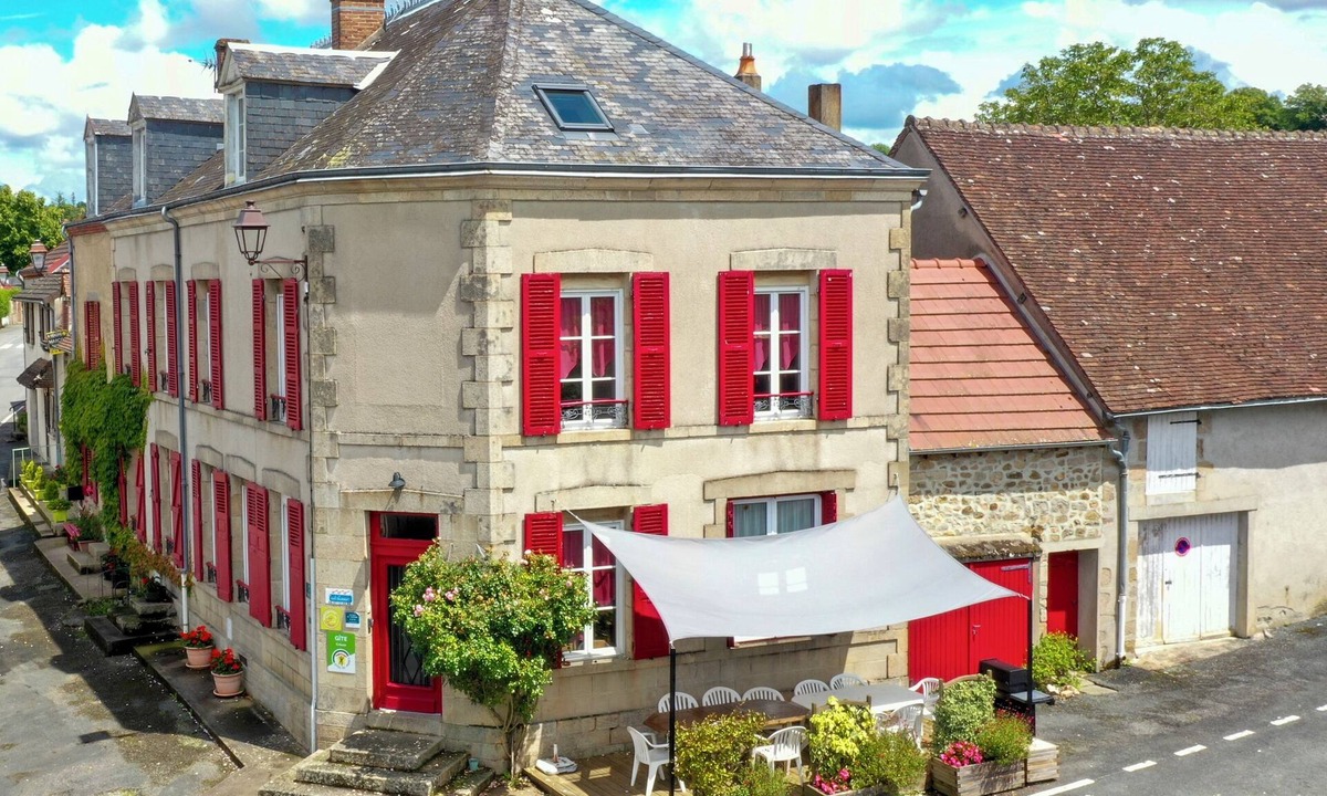 La Celle-Dunoise House | Large-capacity gite for up to 14 people