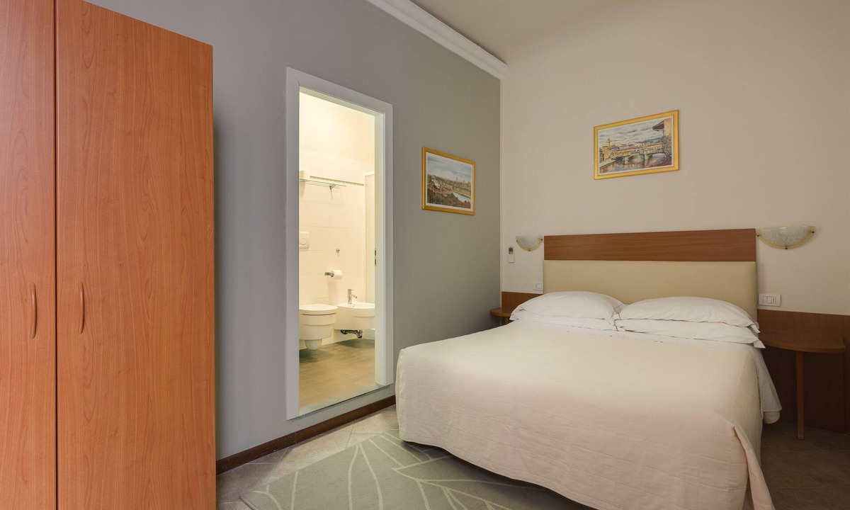 Duomo Apartment | Large central apartment in Florence, S. Lorenzo area