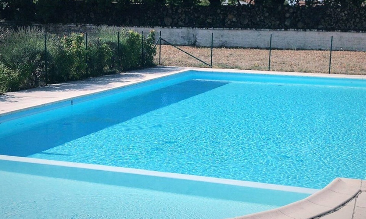 Ternant Cottage | Large charming chalet in Domaine les Granges