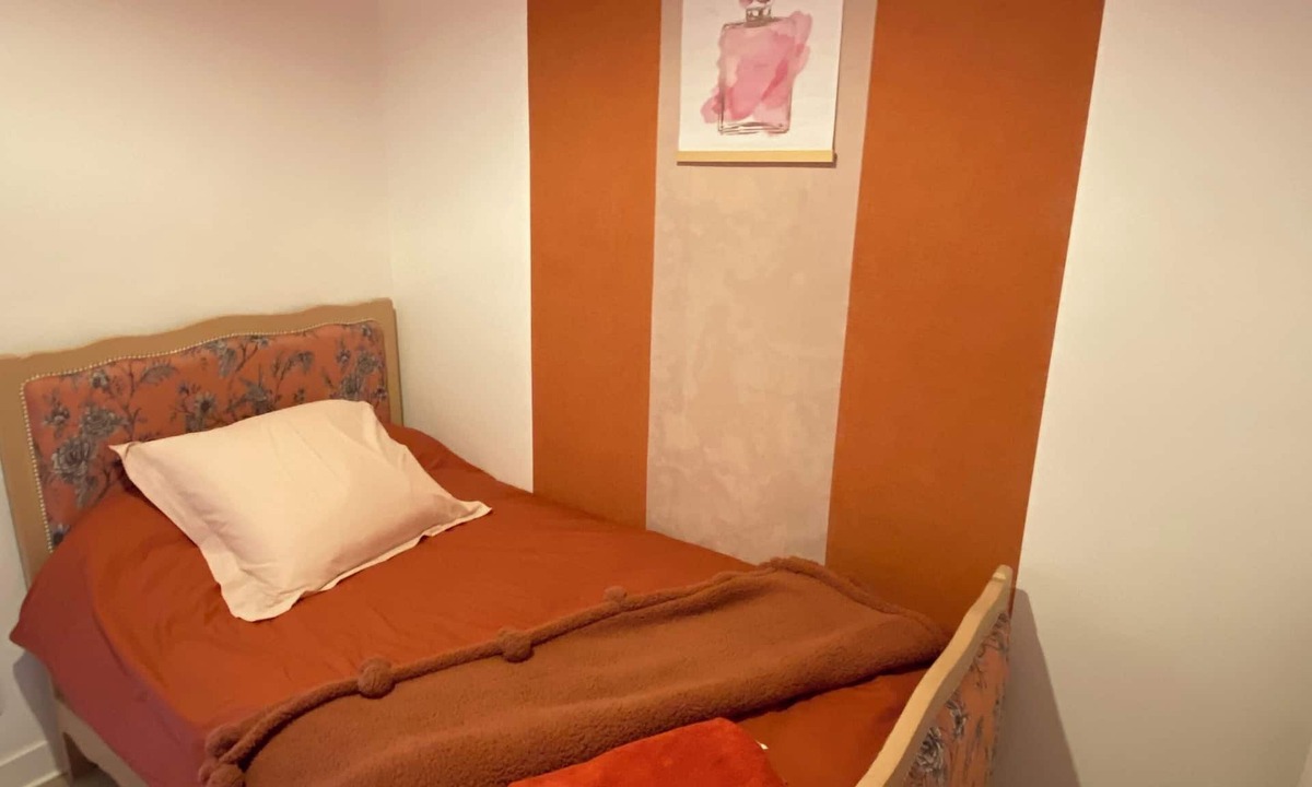 Thoire-sous-Contensor House | Large country house sleeps 11 Playroom Alpes Mancelles