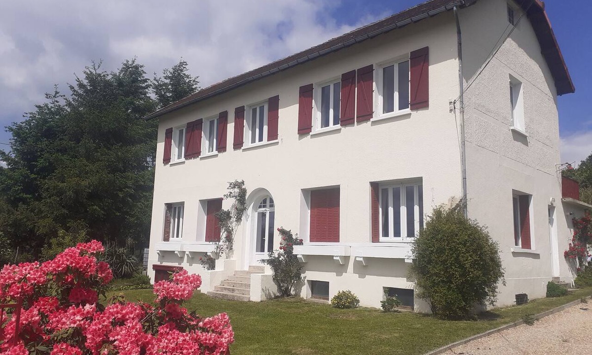 Bussiere-Galant House | Large Family Friendly Home in Rural France with Pool and Outdoor Kitchen