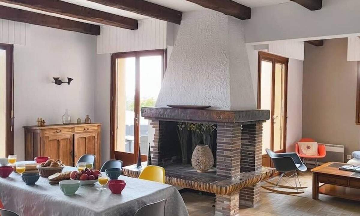 Le Rouret House | Large, friendly and bright villa with pool