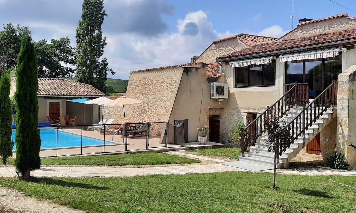 Caussens Cottage | Large gîte with private pool, sleeps 7.