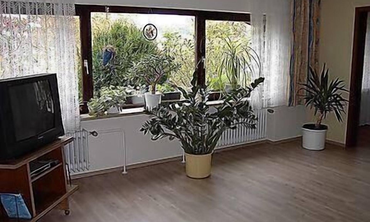 Dinkelsbuehl Apartment | Large holiday flat in Sinbronn with garden